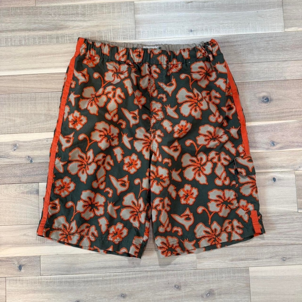 2000s vintage baggy Plugg Co. orange and green cargo shorts Size L